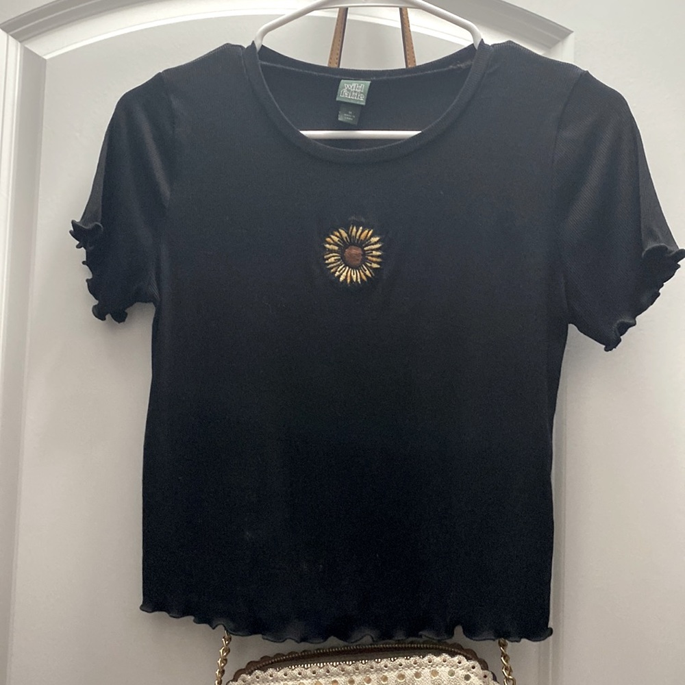 Cropped Black T-Shirt With Embroidered Sunflower and Lettuce Ends